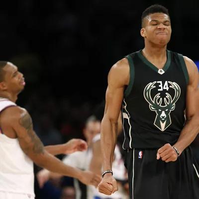 我国国家足球队前队长沙里尔·伊萨退役