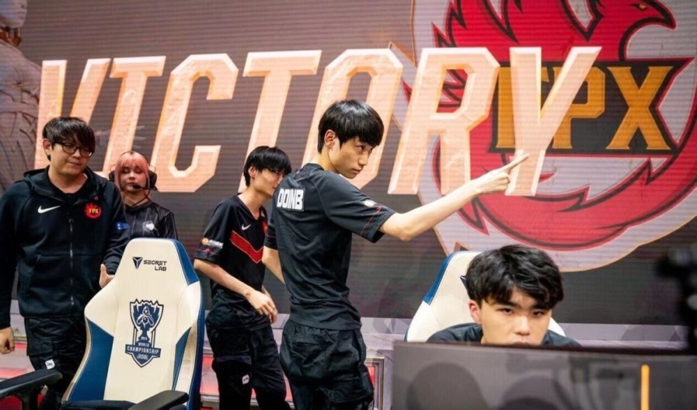 回到2009，看看15年前欧洲足坛巨头的模样.