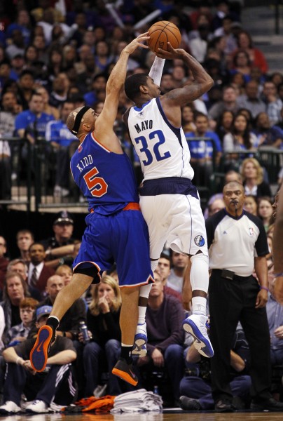 [CBA]新援伯克首秀26分 广东大胜上届冠军.