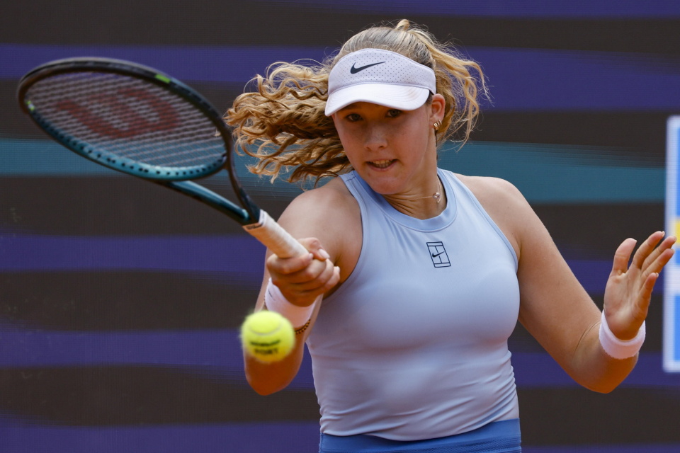 体育中甲：青岛西海岸队遭遇补时绝平 三连胜被终结